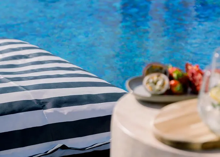 Nesea Seaside Luxury Escape *