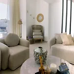 Nesea Seaside Luxury Escape * Protarász