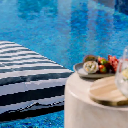 Nesea Seaside Luxury Escape *