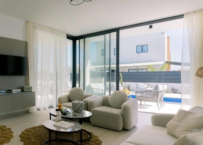 Nesea Seaside Luxury Escape Villa Protaras