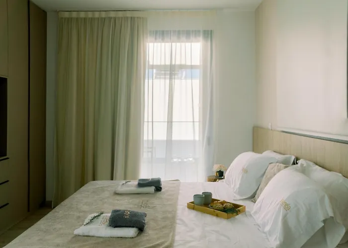 Nesea Seaside Luxury Escape *