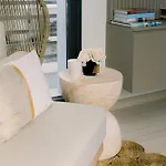 Nesea Seaside Luxury Escape Villa *